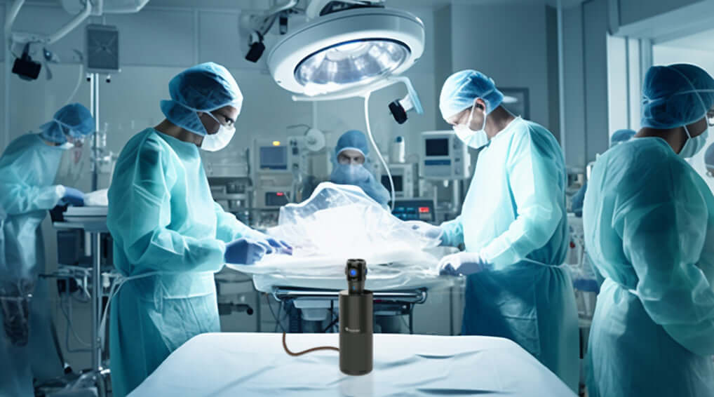 medical professional medical streaming using the 360 conference camera | How 360 Conference Cameras Revolutionize Medical Streaming