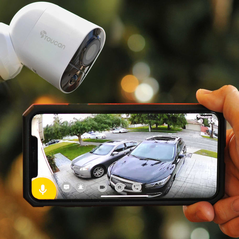 Outdoor wifi camera viewing street from smart phone